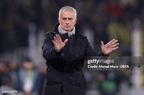 Jose Mourinho Reassures Fenerbahce Fans